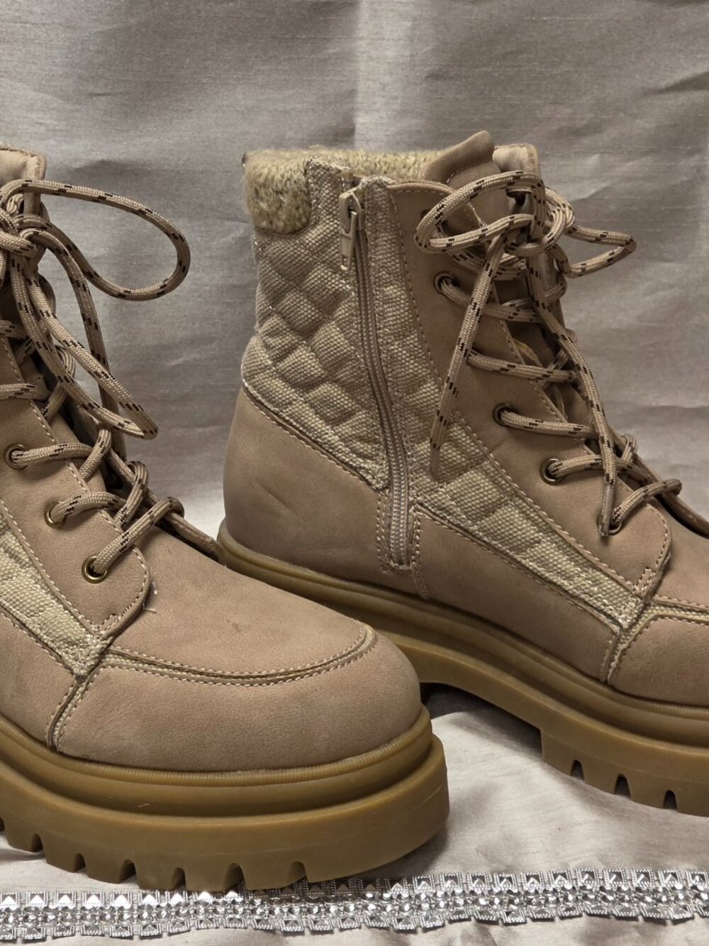 Rocket Dog Thunder Biker Beige Lace-Up Combat Boots with Knit Collar - Size 8.5